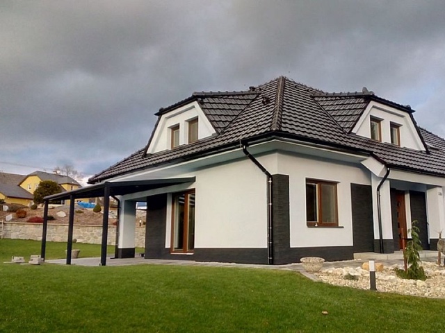 Co dělat s pergolou během silného větru nebo krupobití?